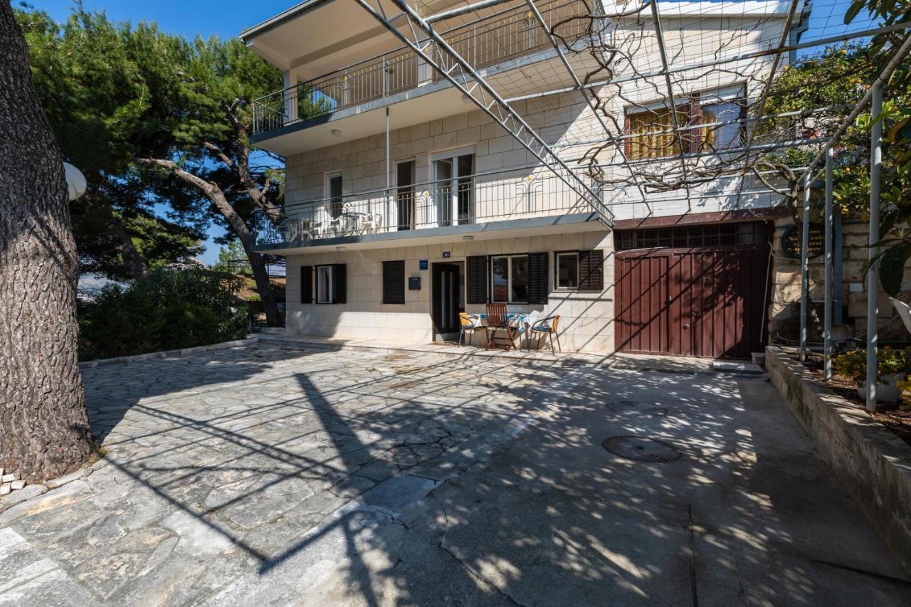 Urban Edge - Beach Apartments Omiš Екстериор снимка