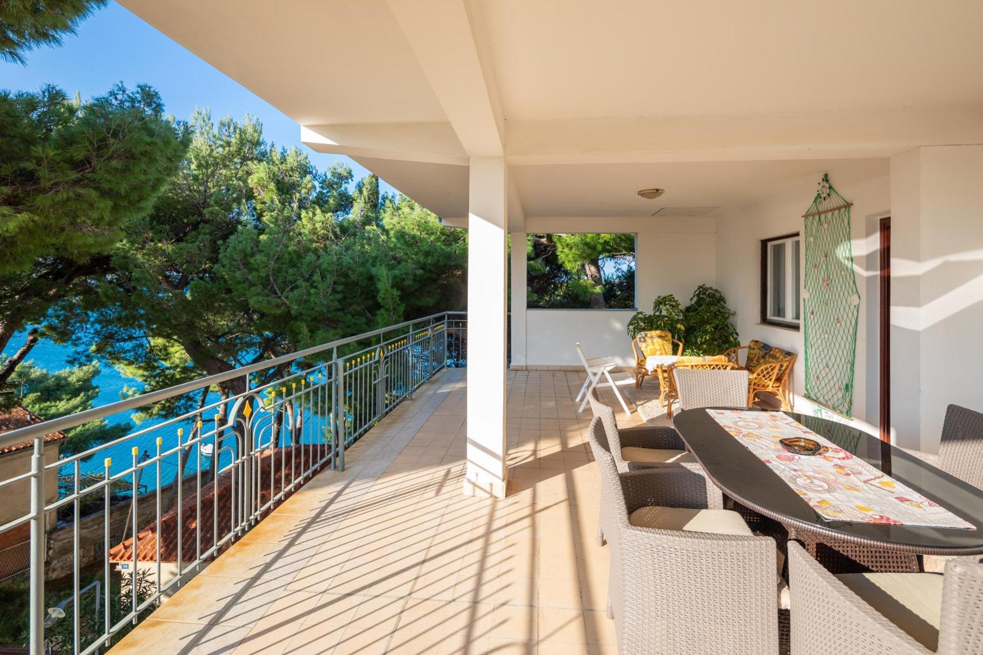 Urban Edge - Beach Apartments Omiš Екстериор снимка