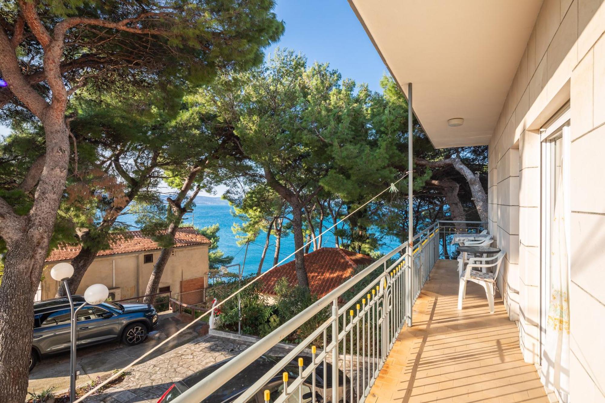 Urban Edge - Beach Apartments Omiš Екстериор снимка