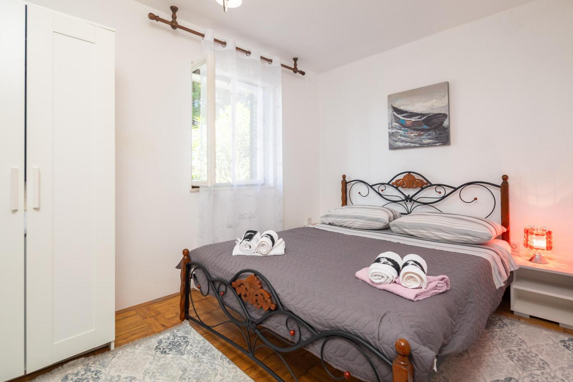 Urban Edge - Beach Apartments Omiš Екстериор снимка